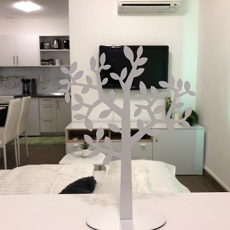Апартаменти Modern Center Studio Under The Castle II Free Parking Любляна Екстер'єр фото
