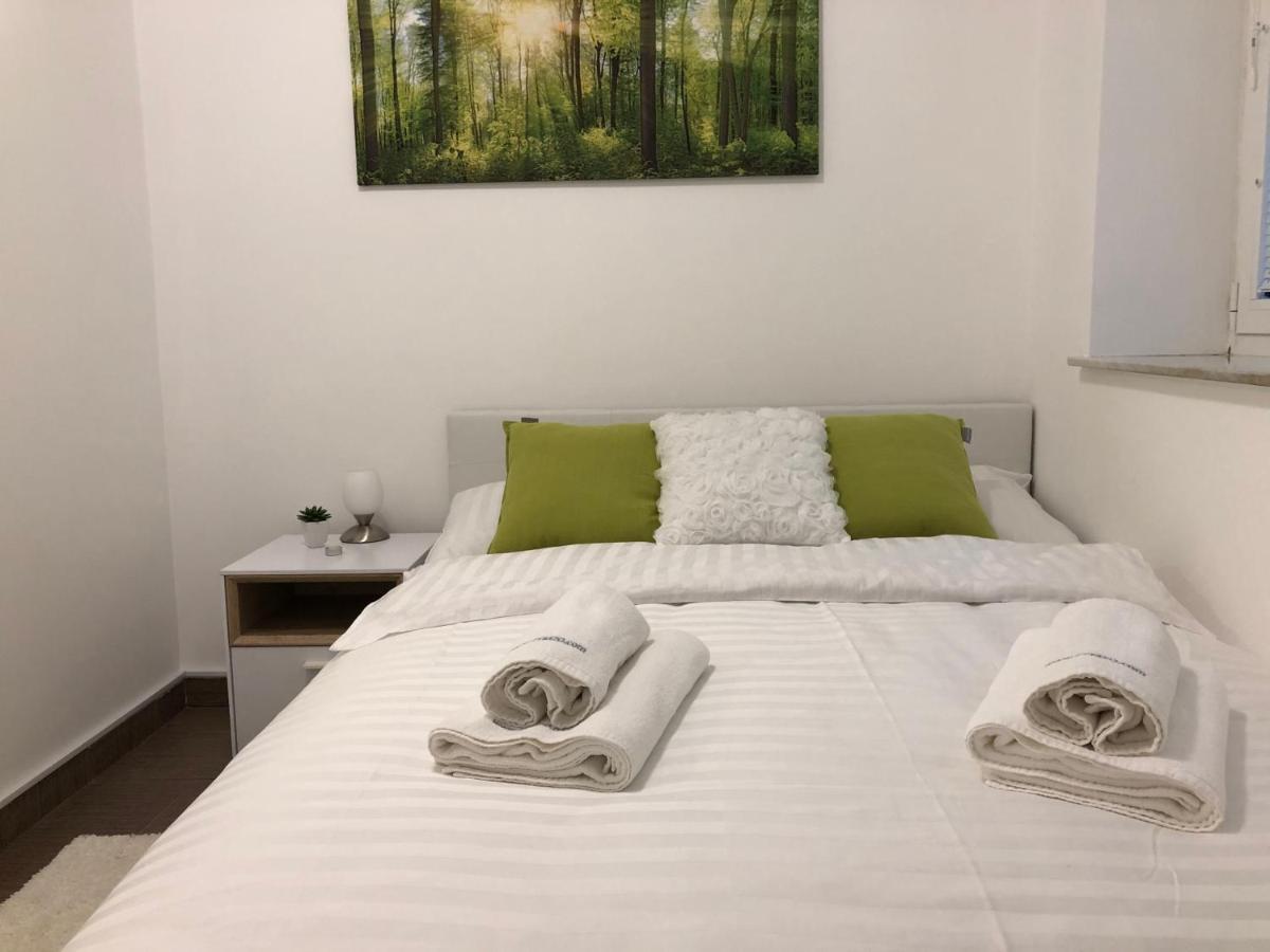 Апартаменти Modern Center Studio Under The Castle II Free Parking Любляна Екстер'єр фото