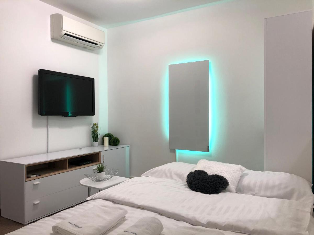 Апартаменти Modern Center Studio Under The Castle II Free Parking Любляна Екстер'єр фото